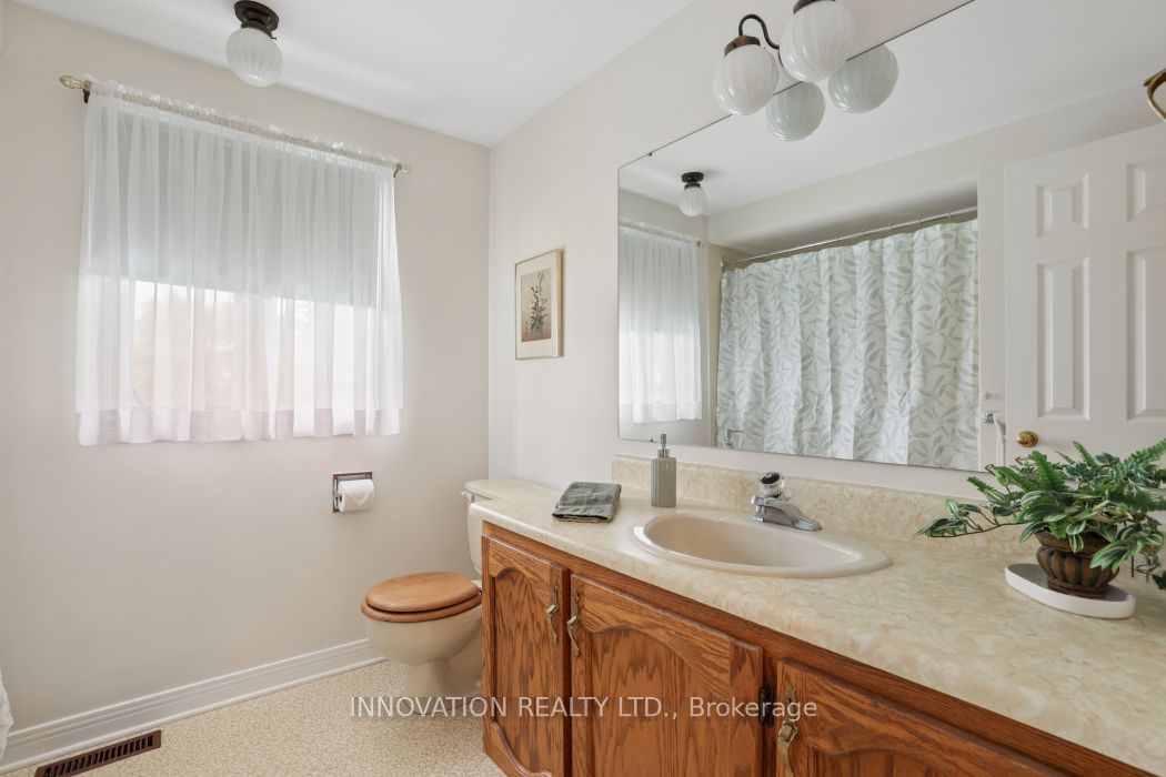 64 Thare Crescent Property Photo 24