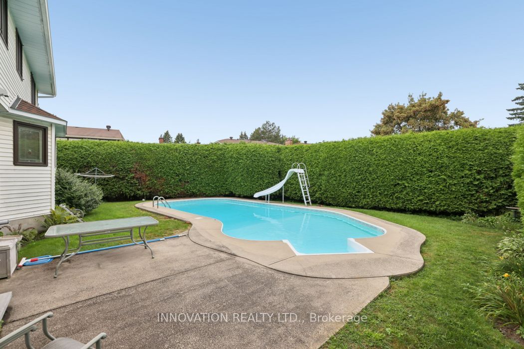 64 Thare Crescent Property Photo 32