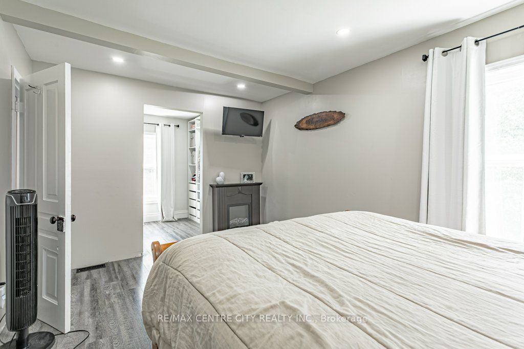 594443 Highway 59 Road Property Photo 17