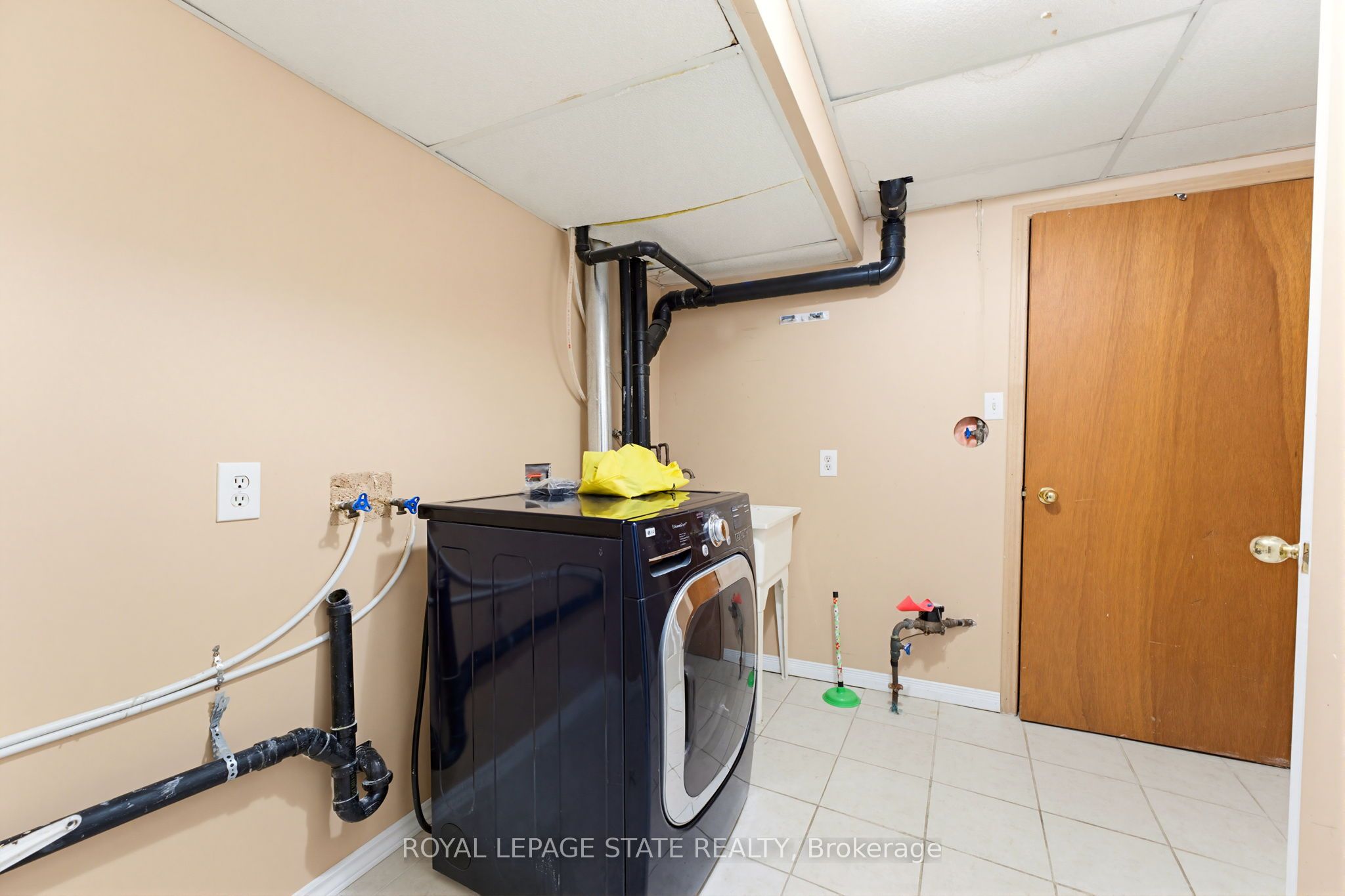 459 Dicenzo Drive Property Photo 33