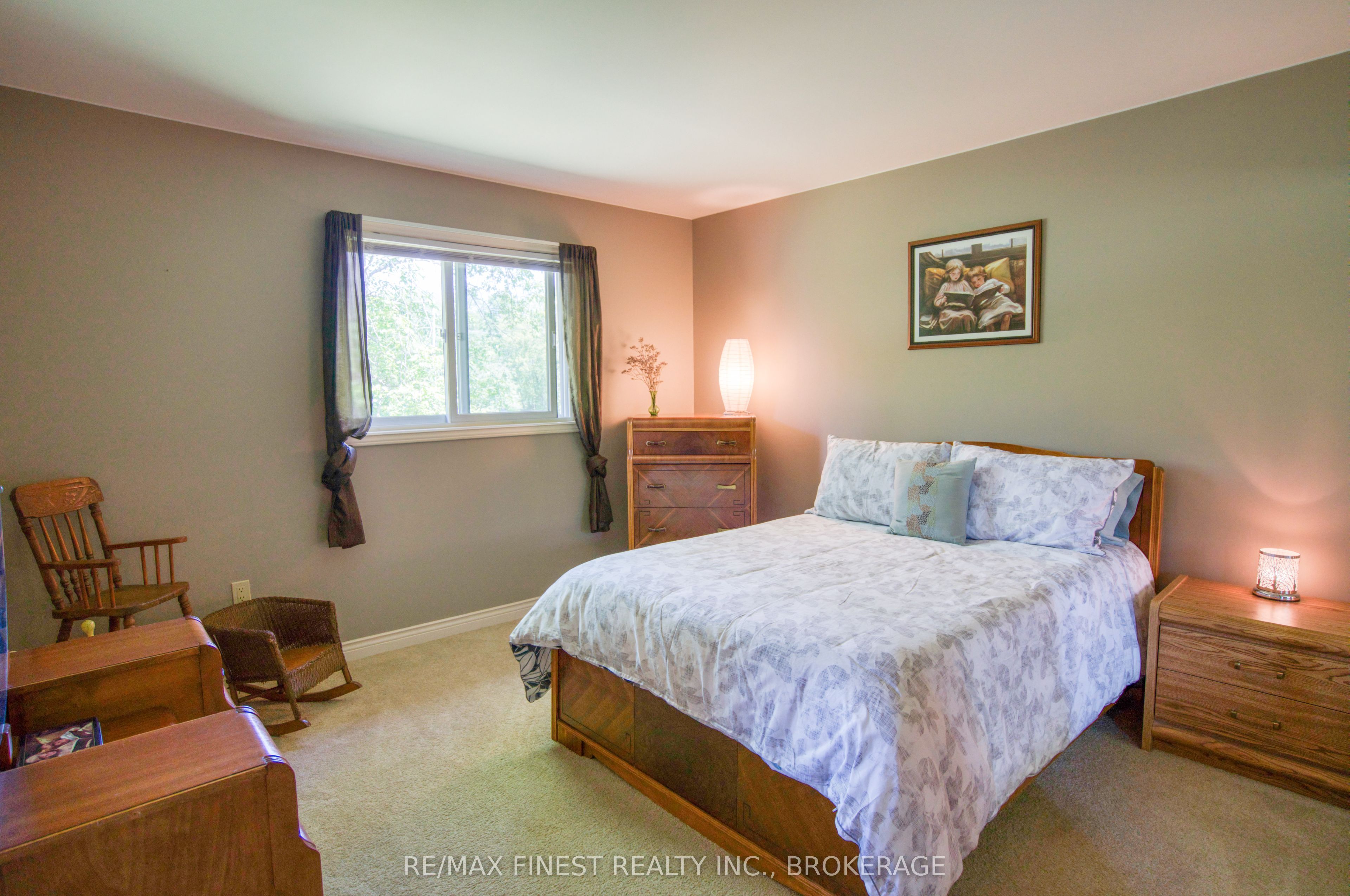 5895 Davey Drive Property Photo 15