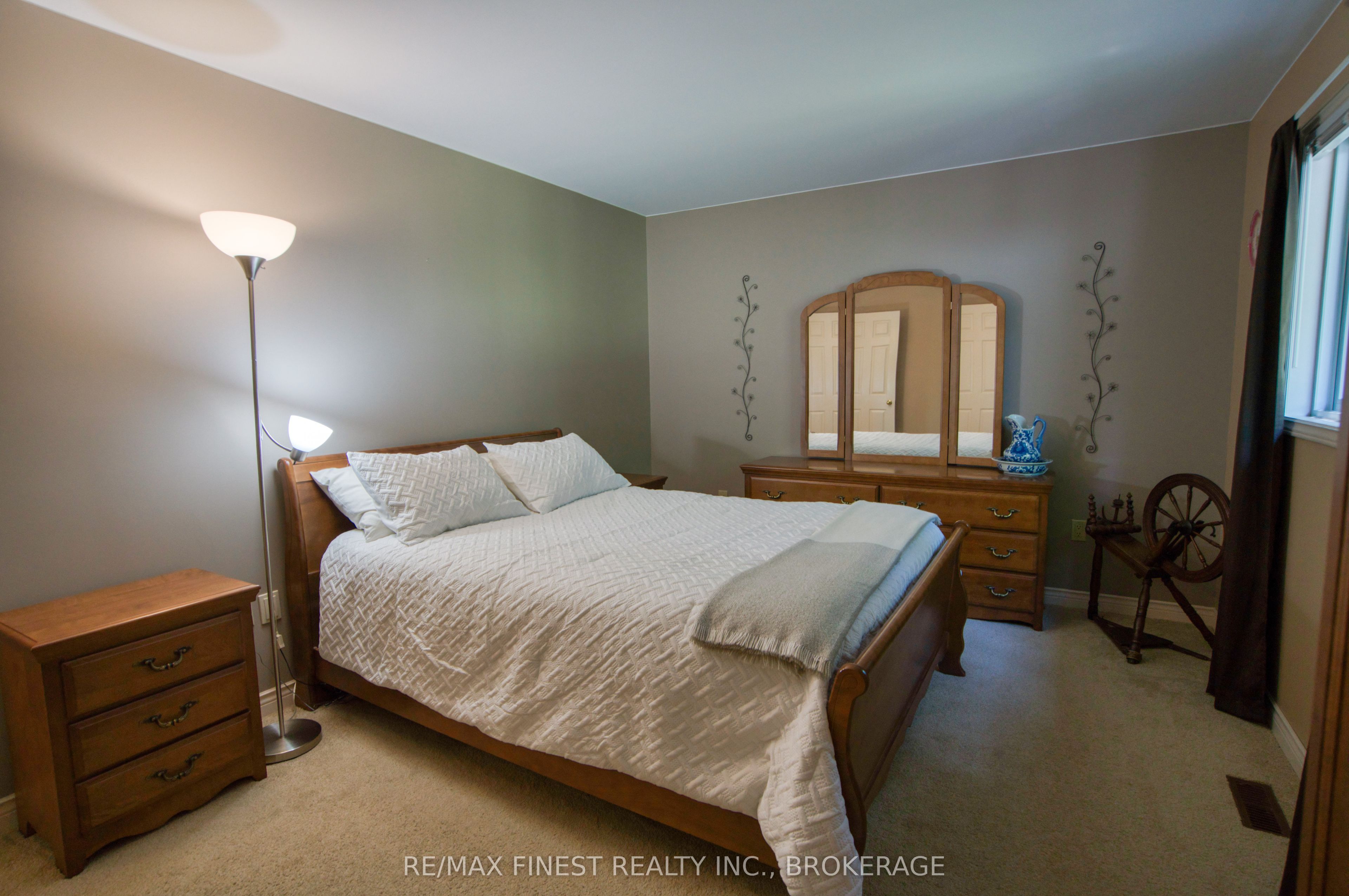 5895 Davey Drive Property Photo 17