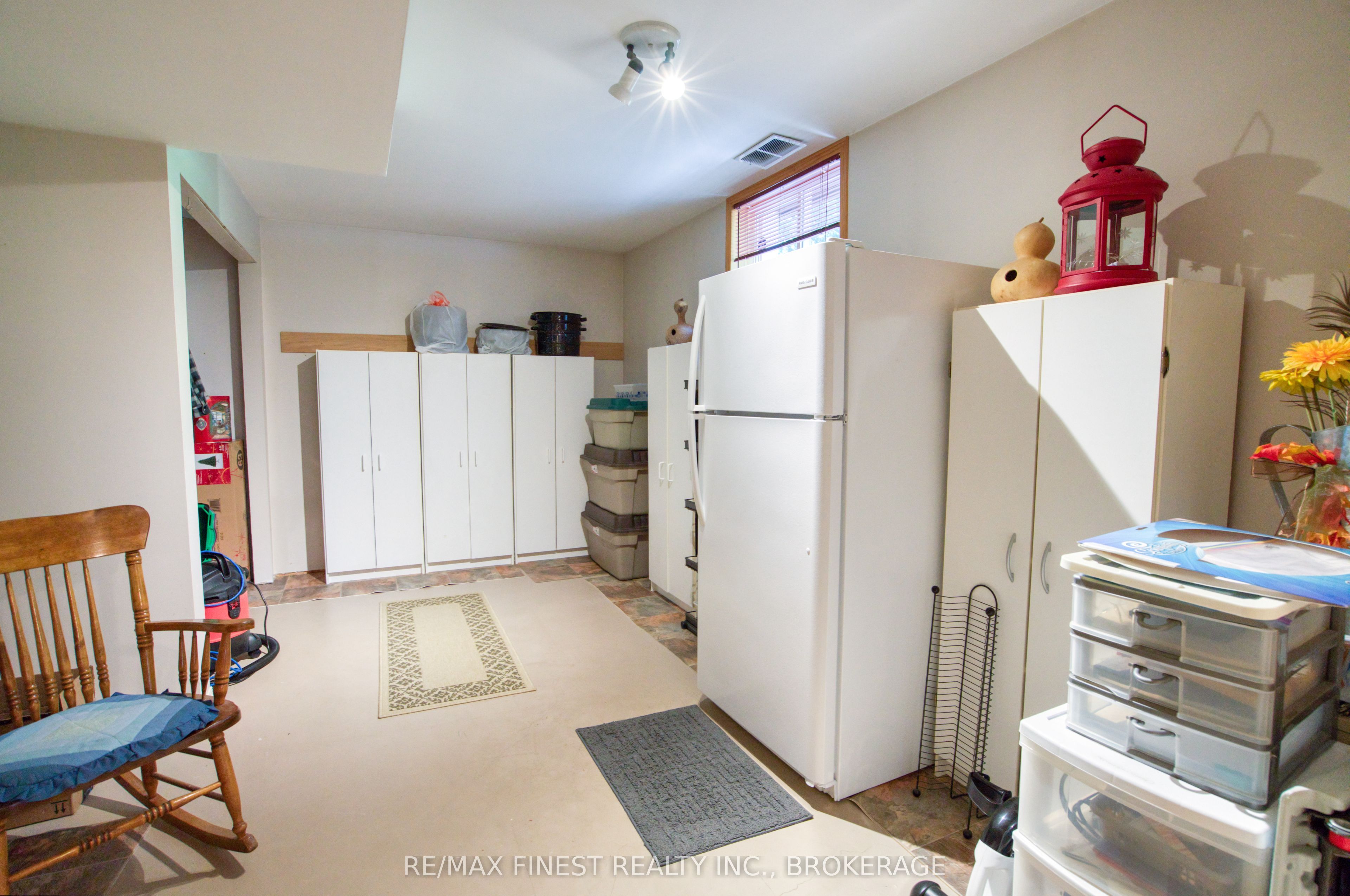 5895 Davey Drive Property Photo 21