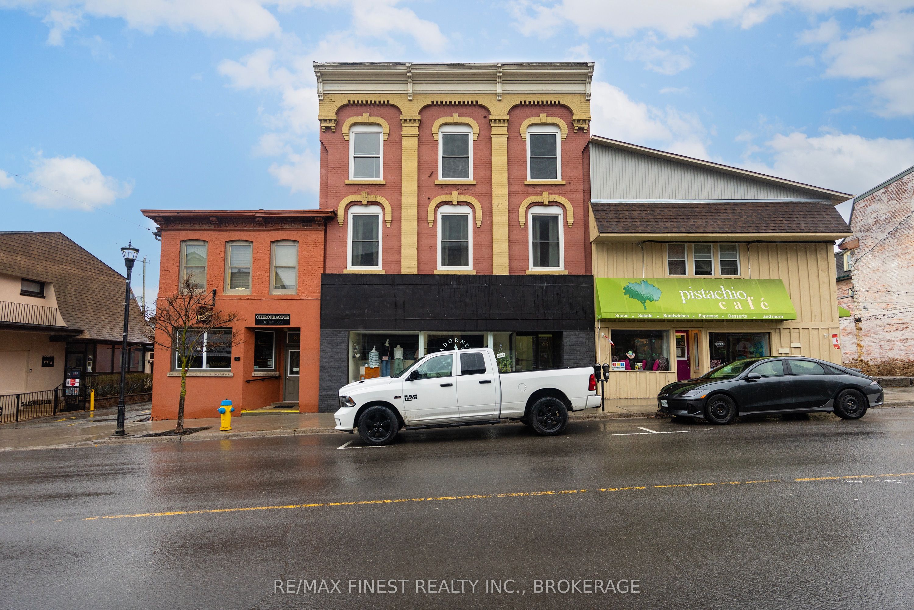 84 King Street E Property Photo 2