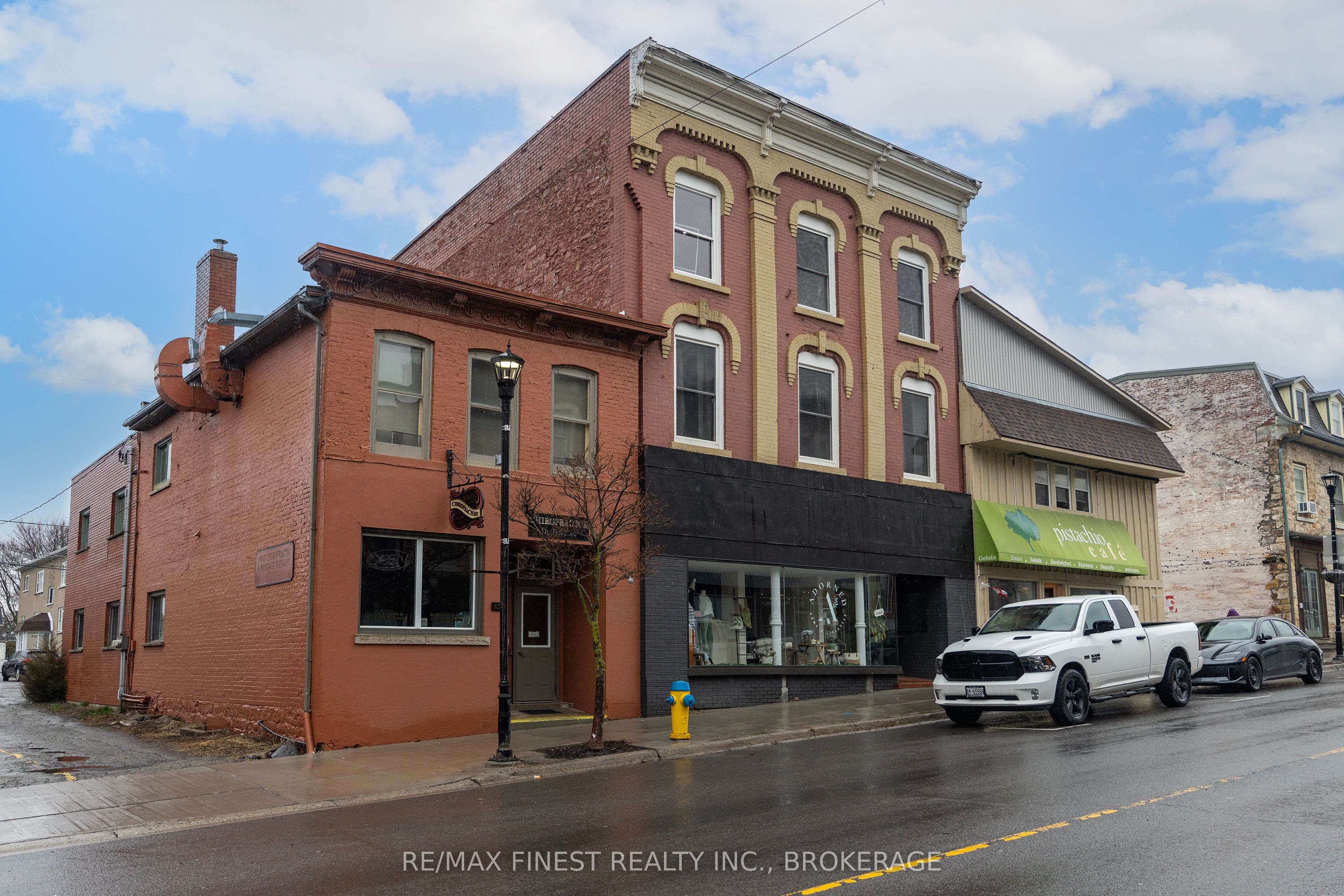 84 King Street E Property Photo 4