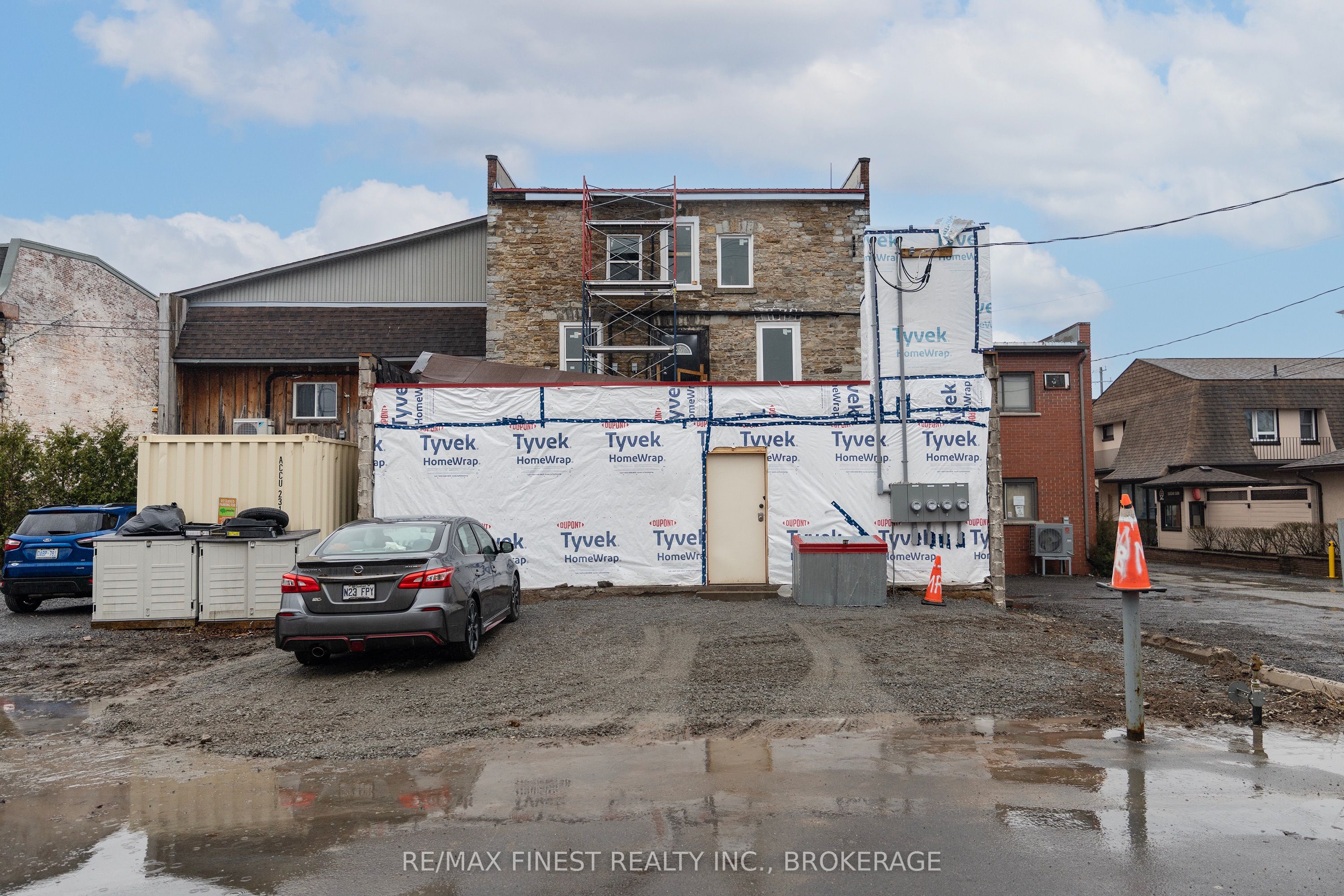 84 King Street E Property Photo 8