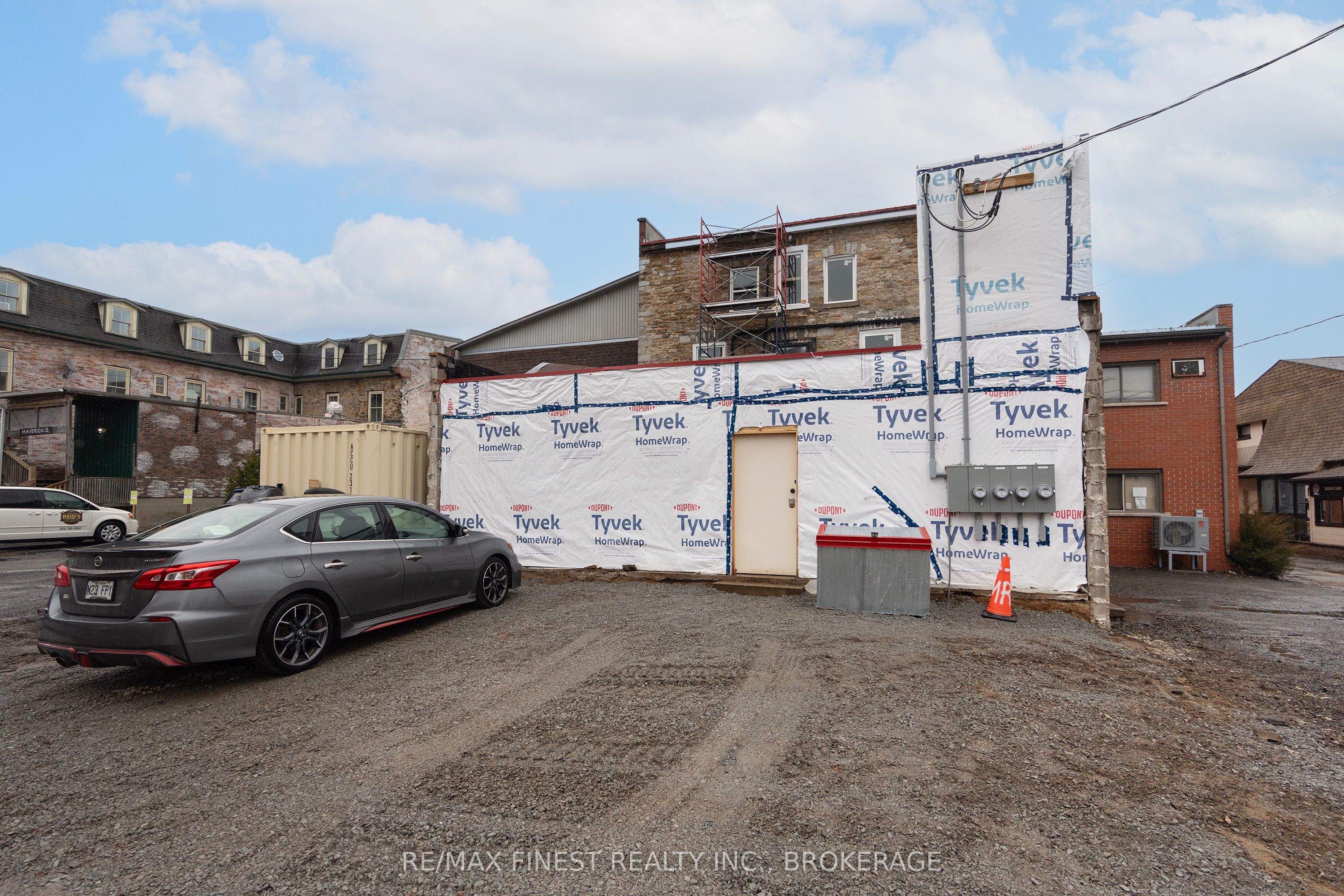 84 King Street E Property Photo 9