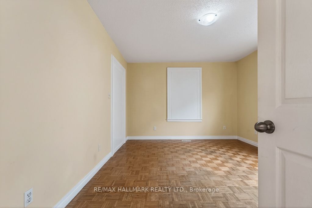 15 Adelaide Street Property Photo 17