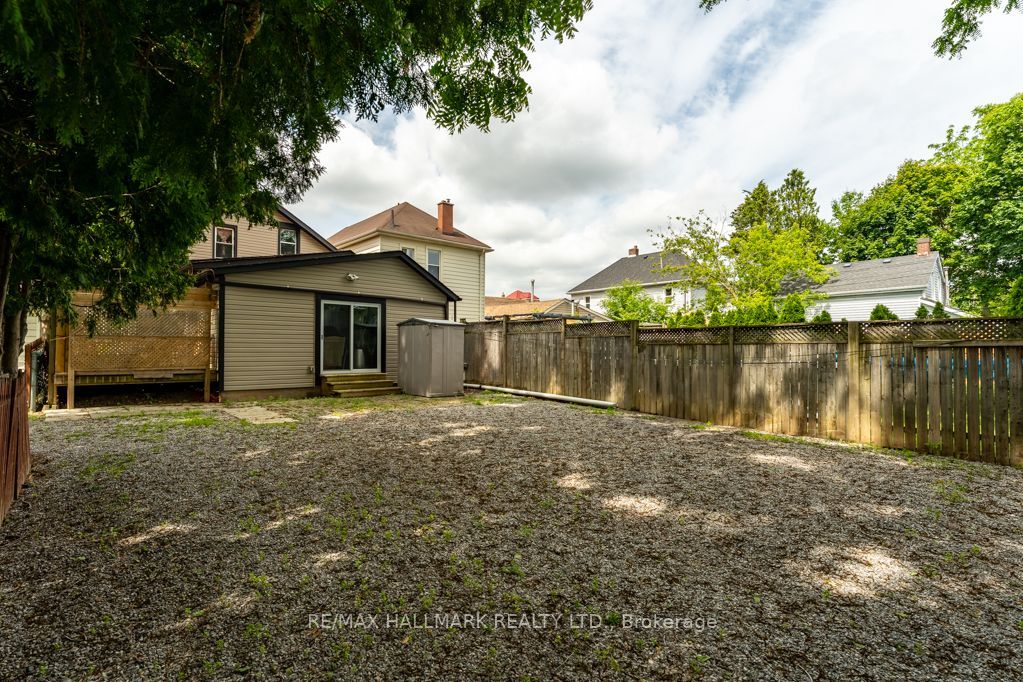 15 Adelaide Street Property Photo 29