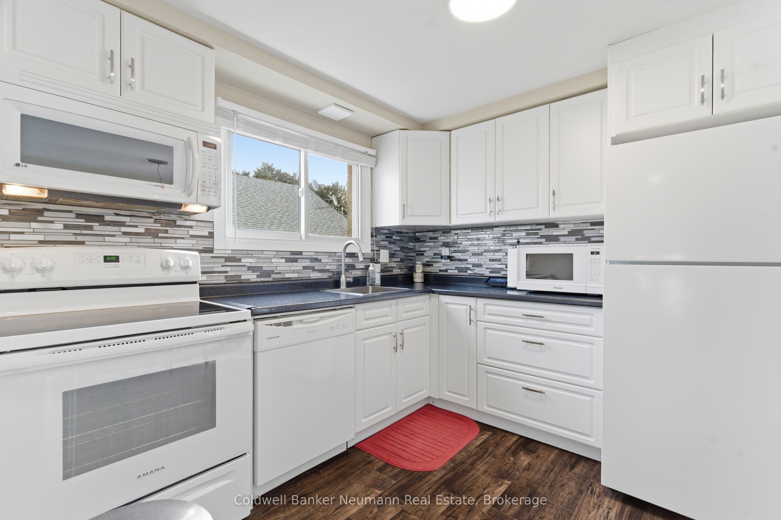99 Emma Street Property Photo 8