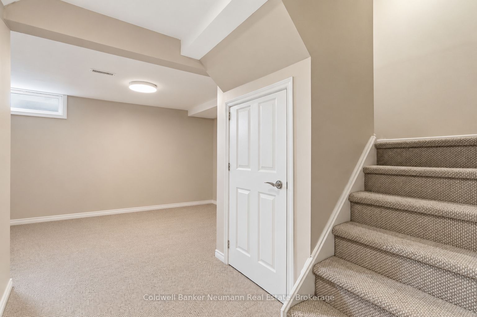 99 Emma Street Property Photo 13