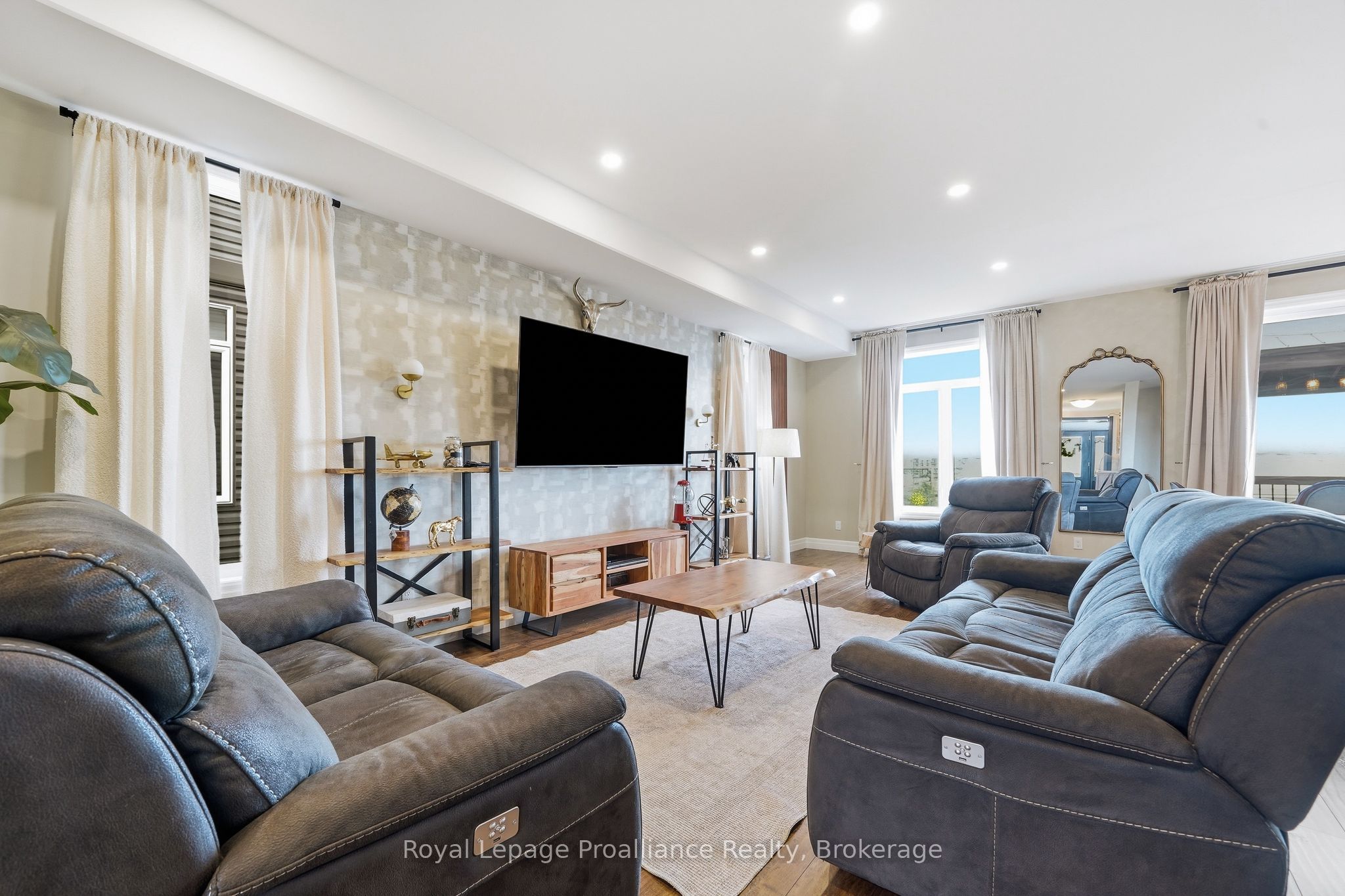 92 Northumberland Boulevard Property Photo 7