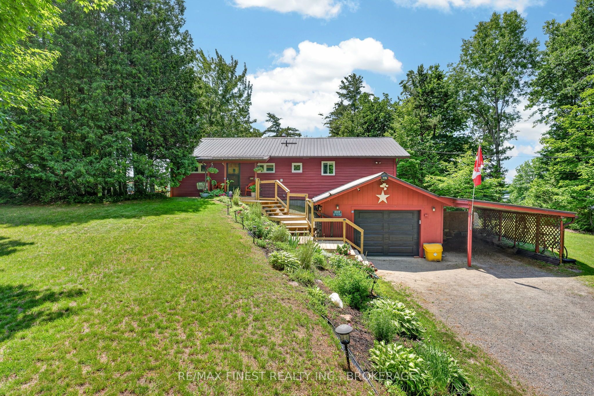 1067 Island View Lane E Property Photo 1