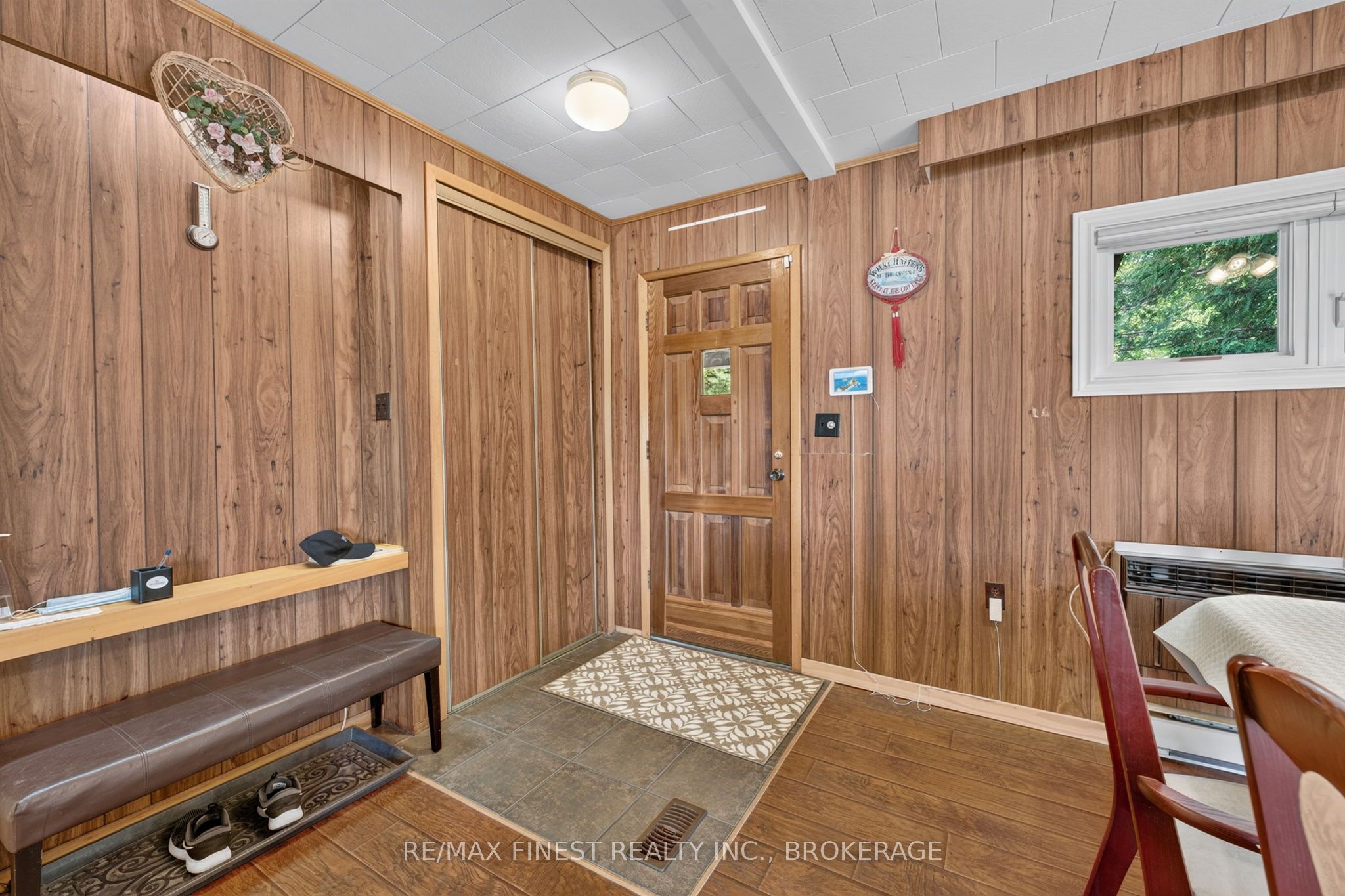 1067 Island View Lane E Property Photo 6
