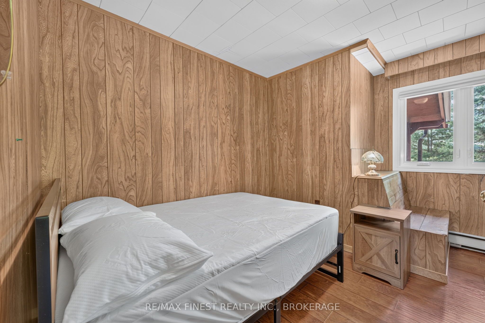 1067 Island View Lane E Property Photo 14