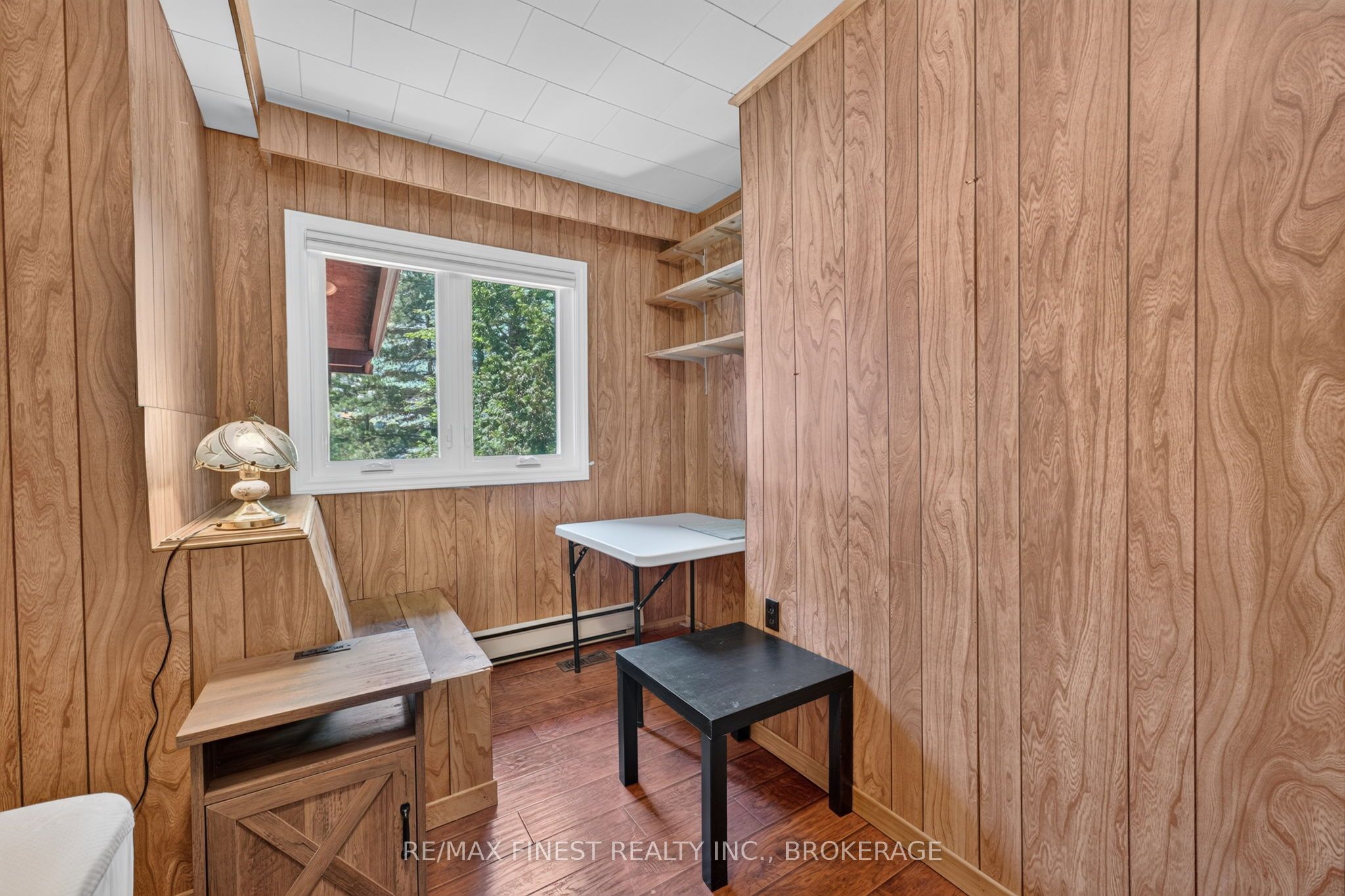 1067 Island View Lane E Property Photo 15