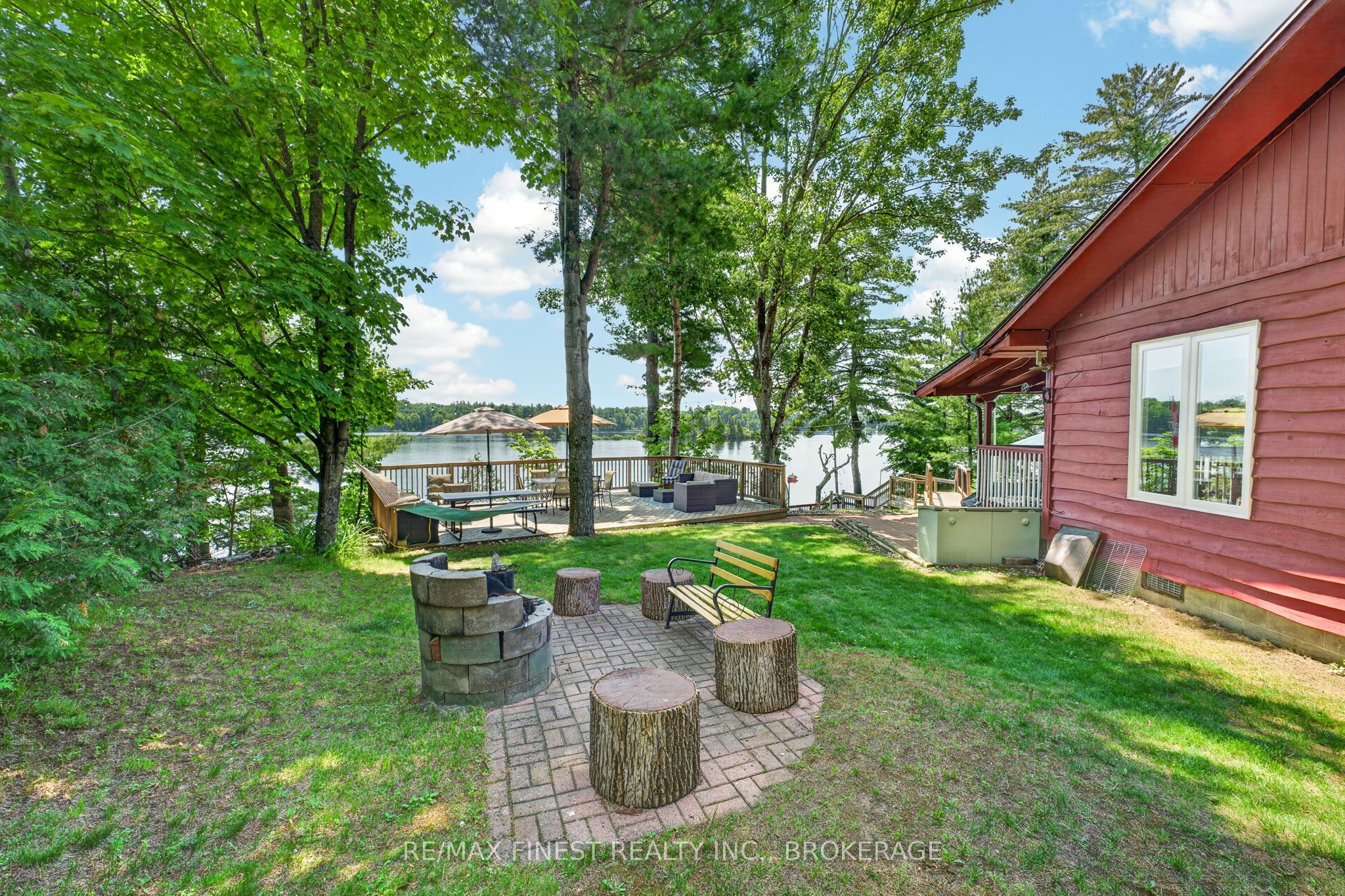 1067 Island View Lane E Property Photo 27