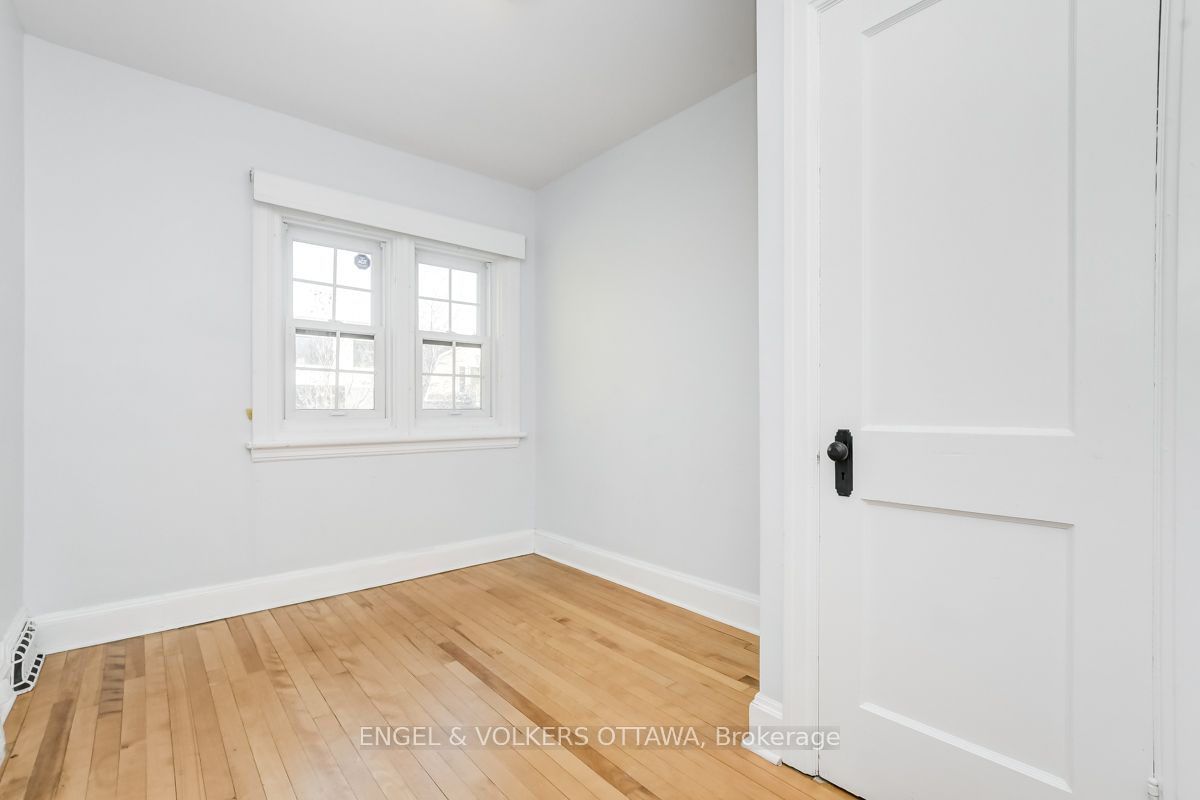 475 Golden Avenue Property Photo 19