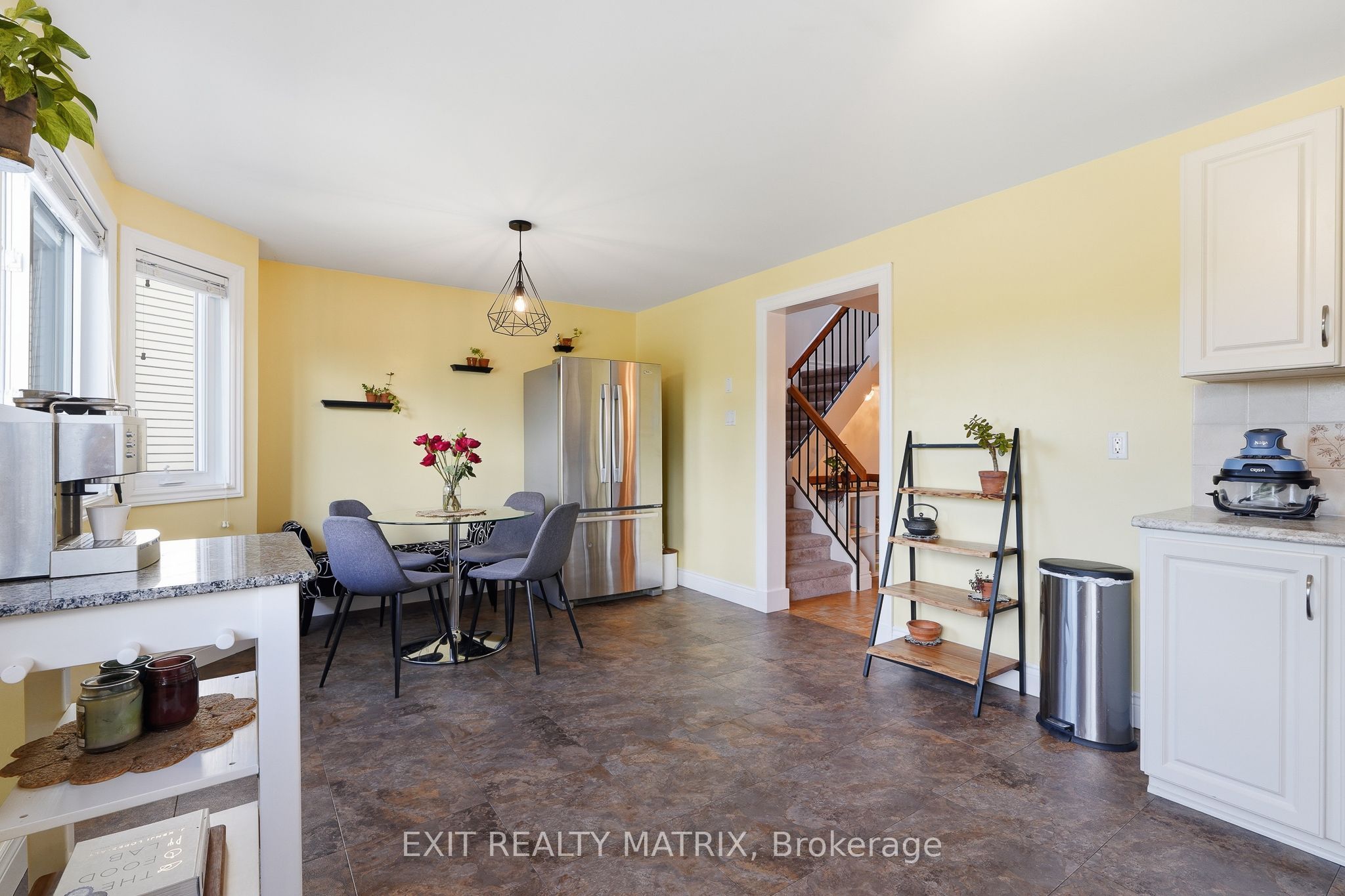 270 Fernleaf Crescent Property Photo 18