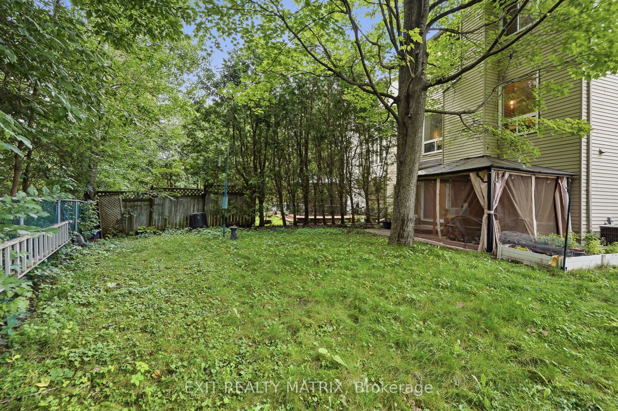 270 Fernleaf Crescent Property Photo 30