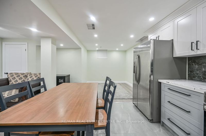 31 Joseph Court Lower Unit Property Photo 9