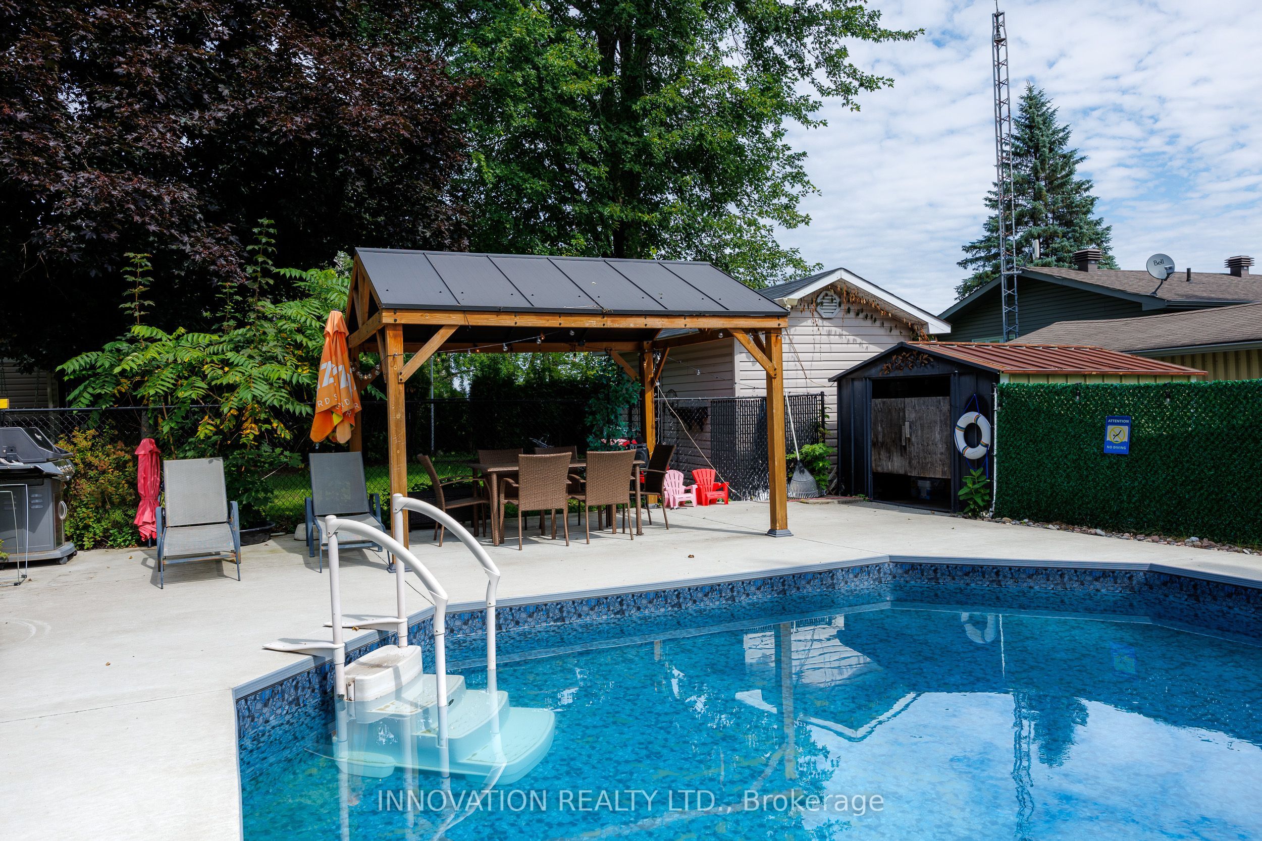 174 Belisle Street Property Photo 42