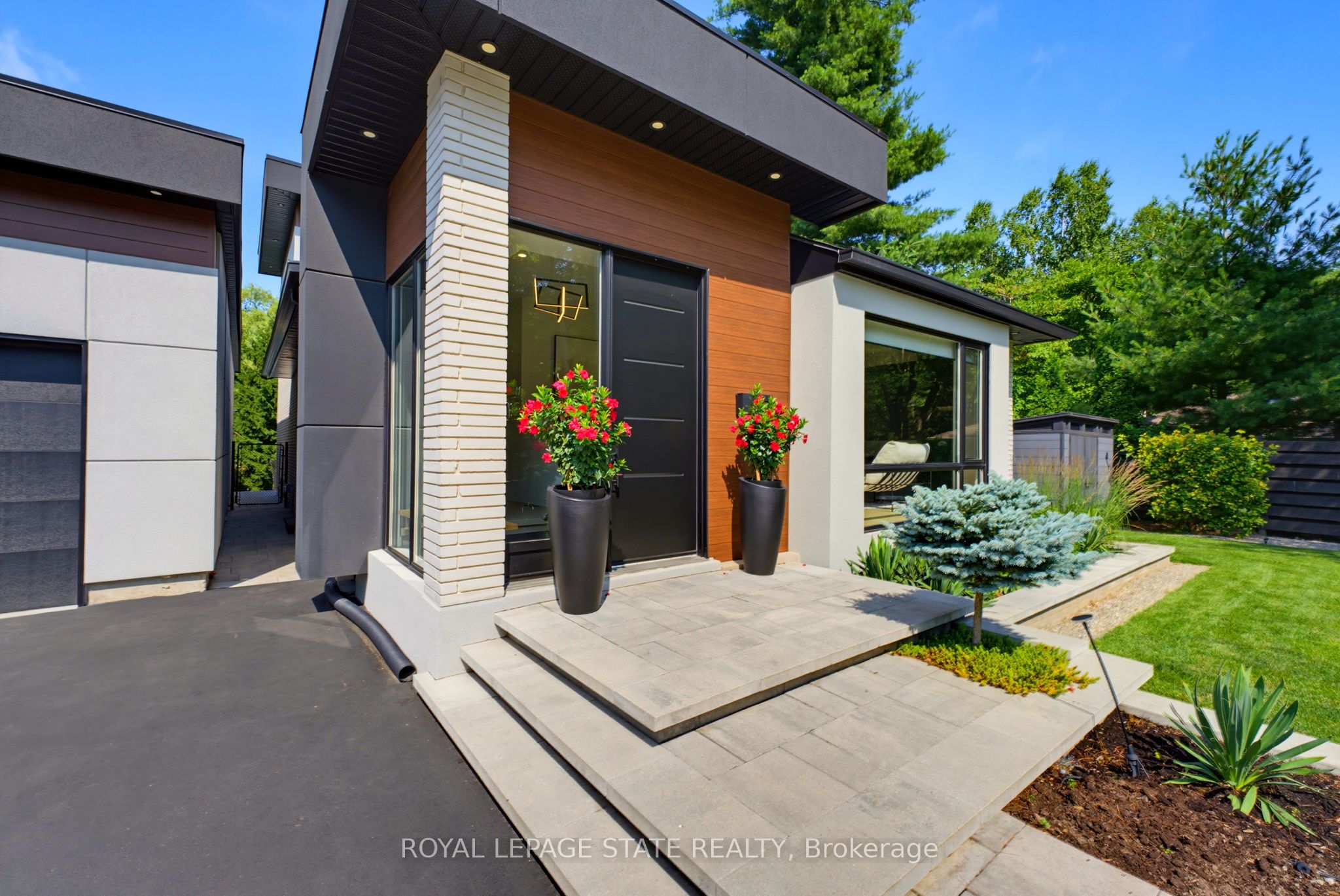 282 Robina Road Property Photo 3