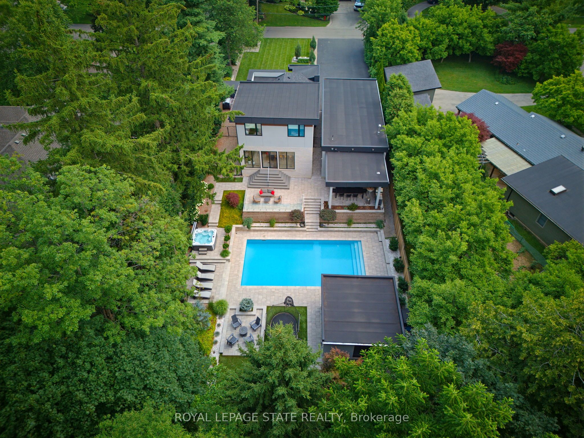 282 Robina Road Property Photo 6
