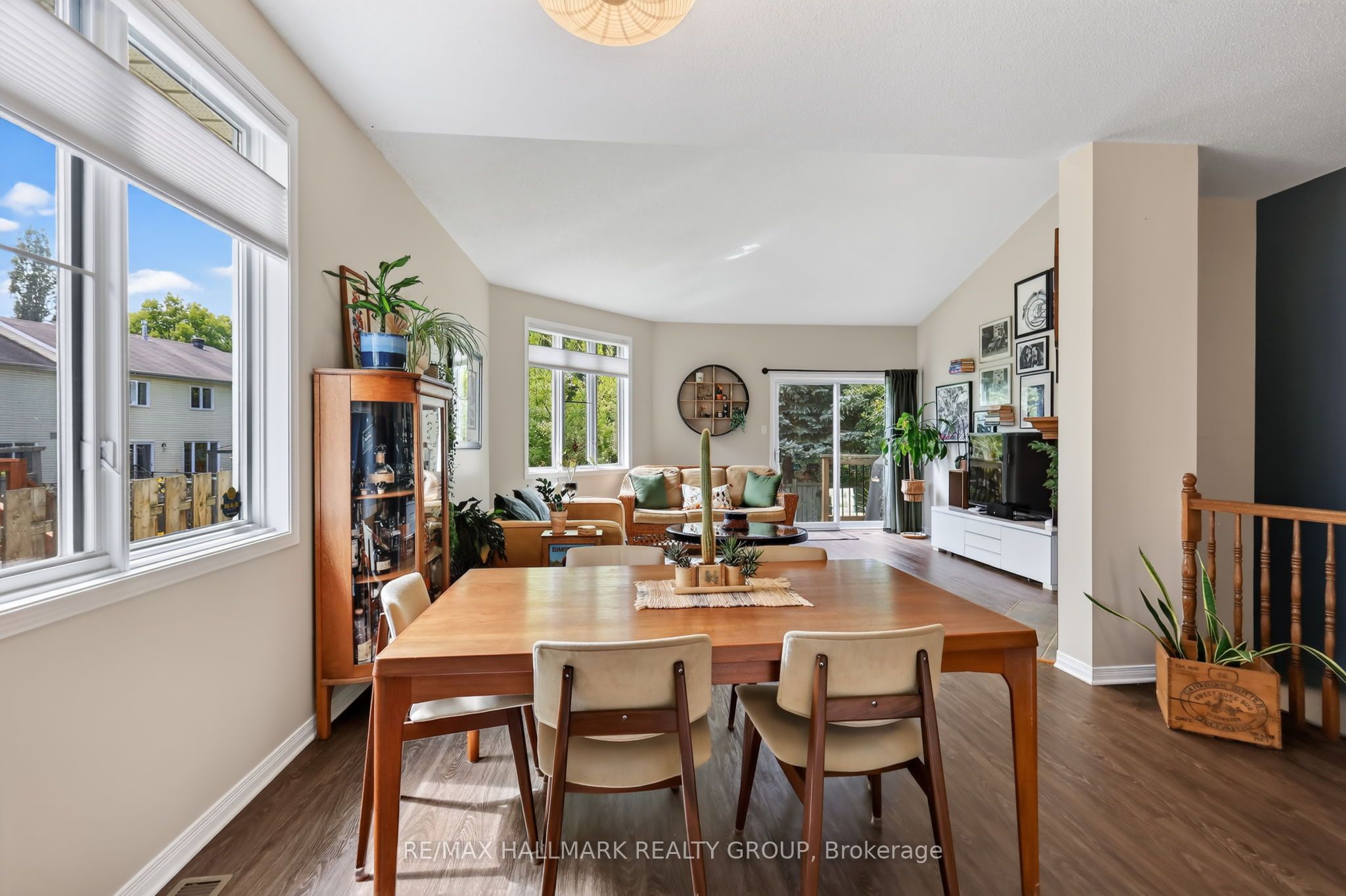 95 College Circle Property Photo 11