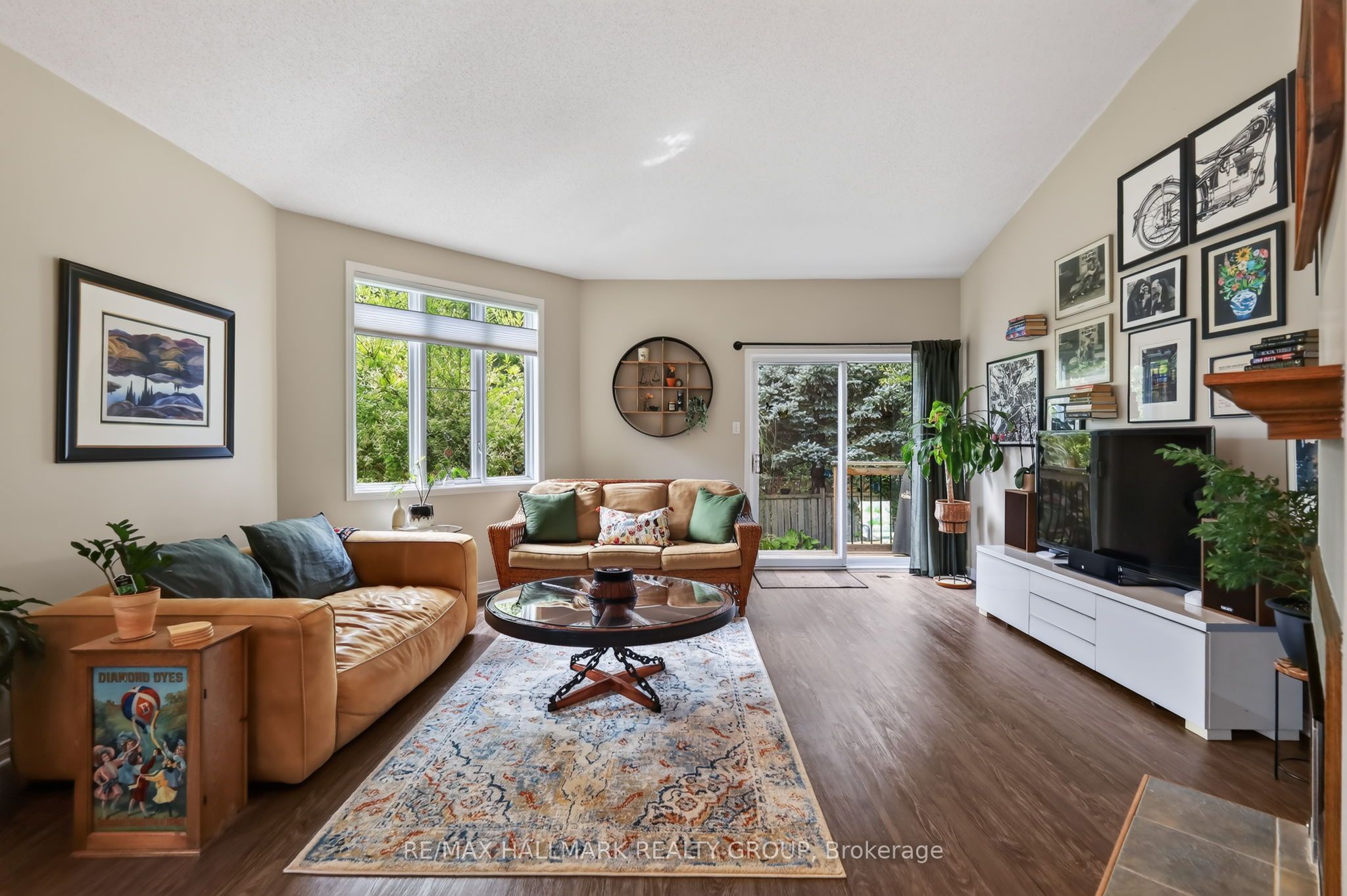 95 College Circle Property Photo 15