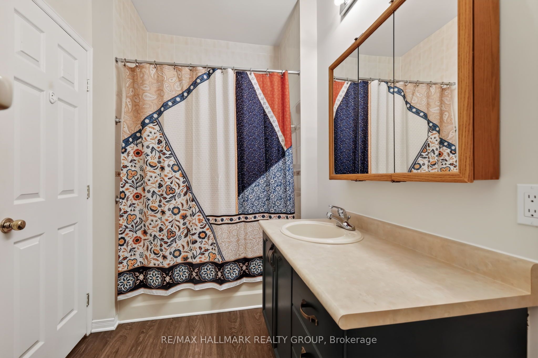 95 College Circle Property Photo 24