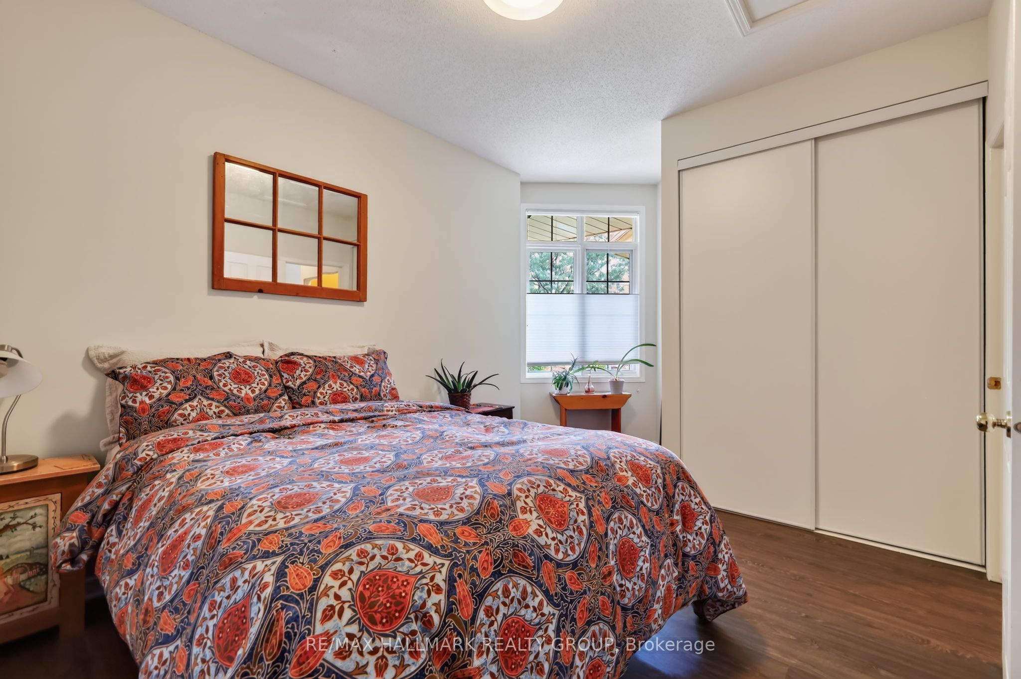 95 College Circle Property Photo 26
