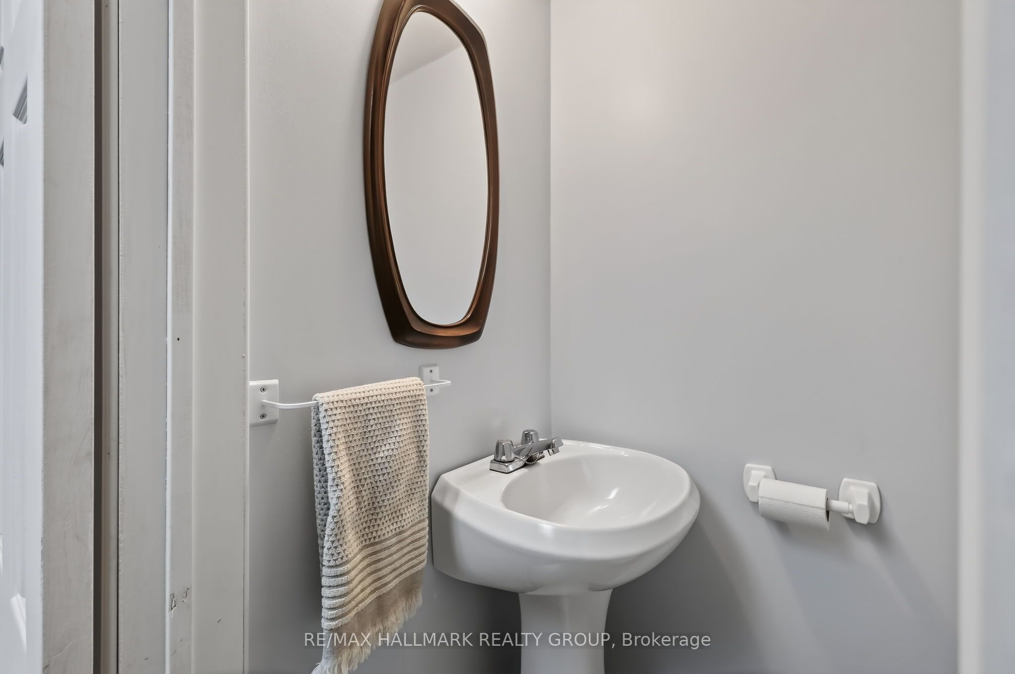 95 College Circle Property Photo 38