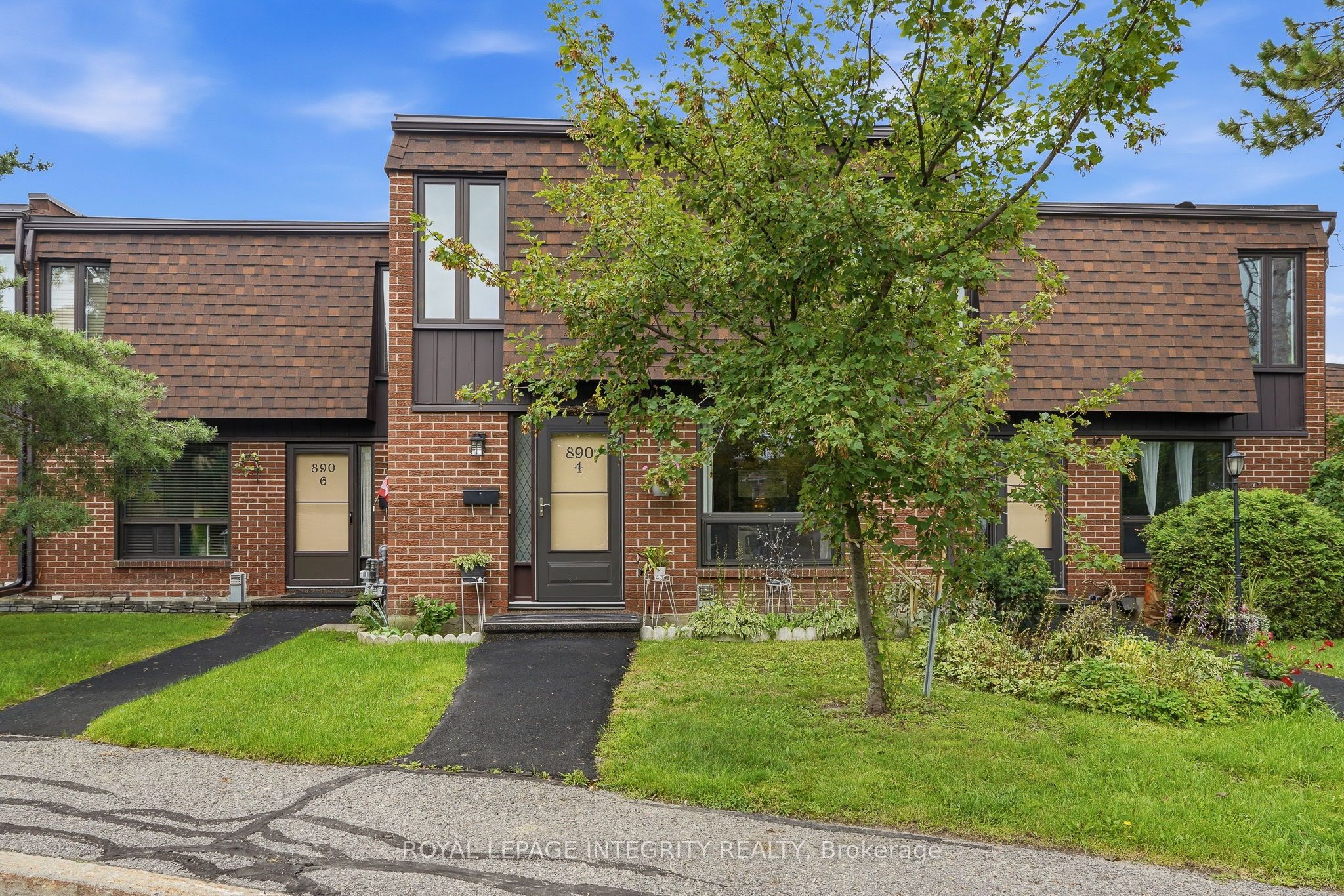 890 Cahill Drive W 4 Property Photo 2