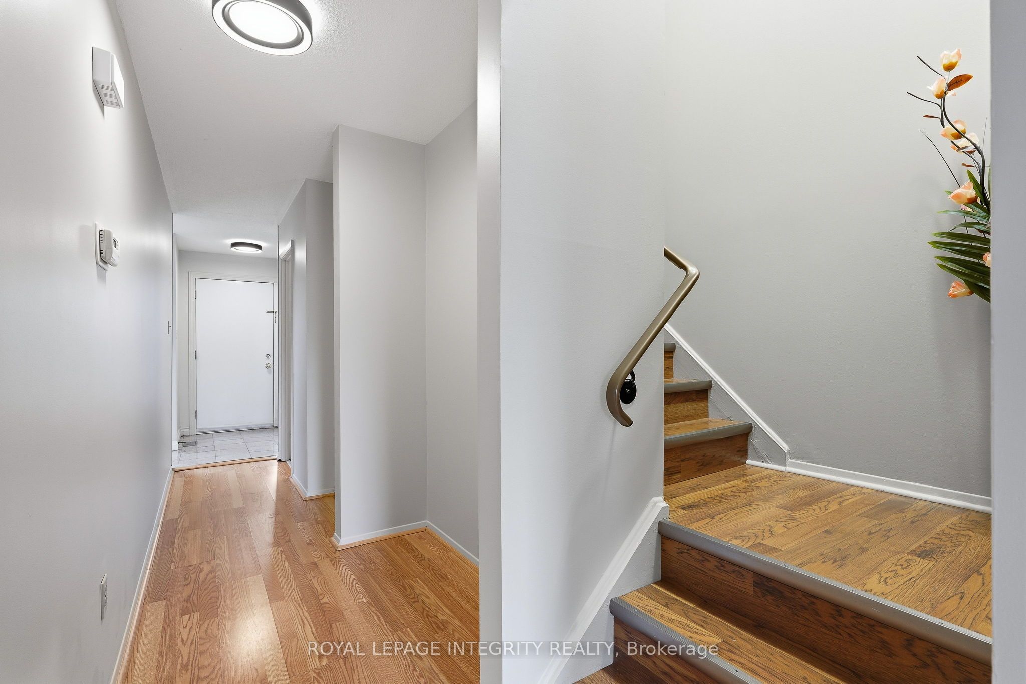 890 Cahill Drive W 4 Property Photo 6