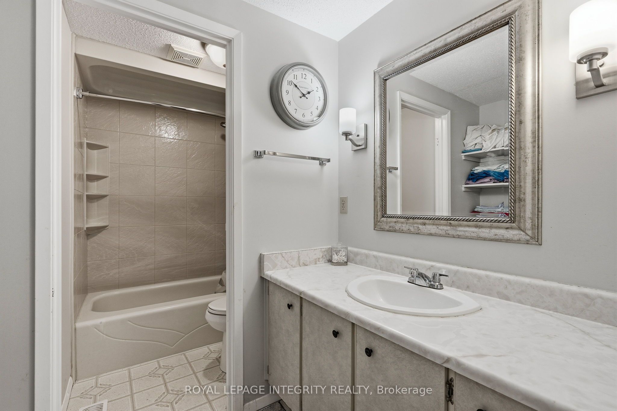 890 Cahill Drive W 4 Property Photo 19