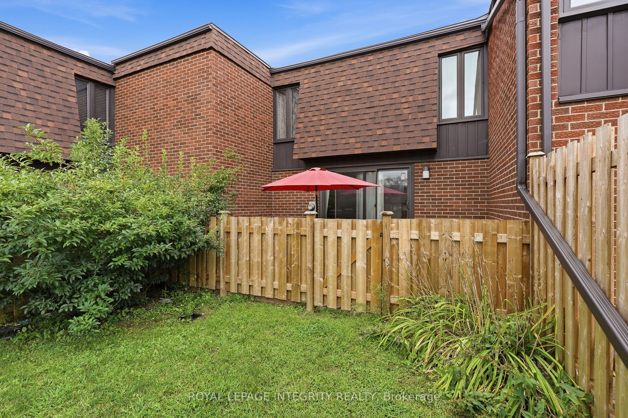 890 Cahill Drive W 4 Property Photo 29