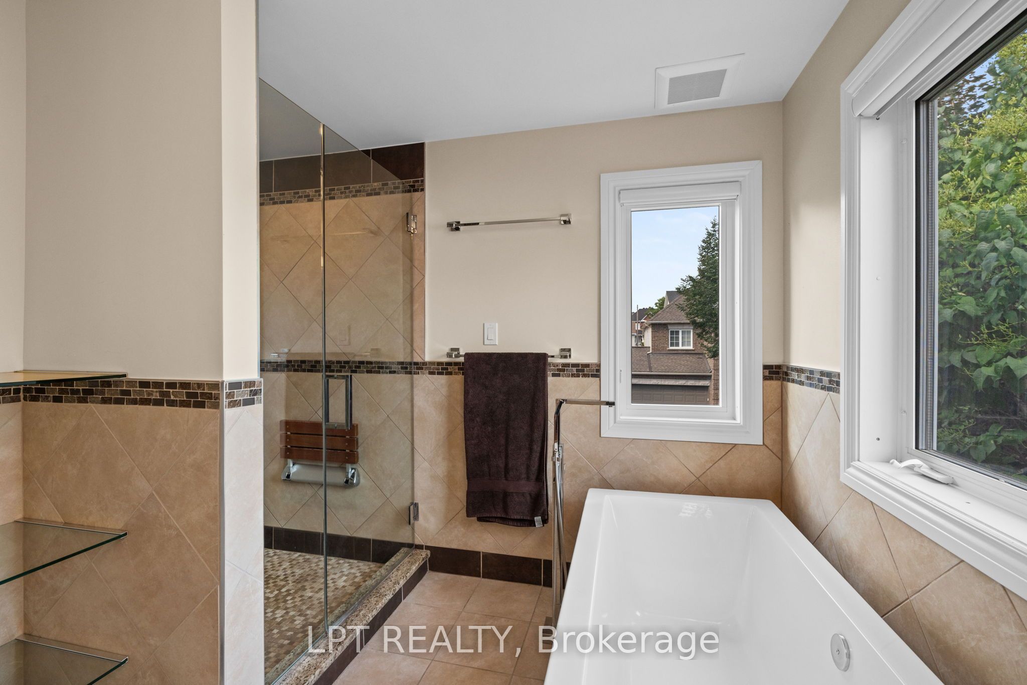 15 Spalding Avenue Property Photo 26