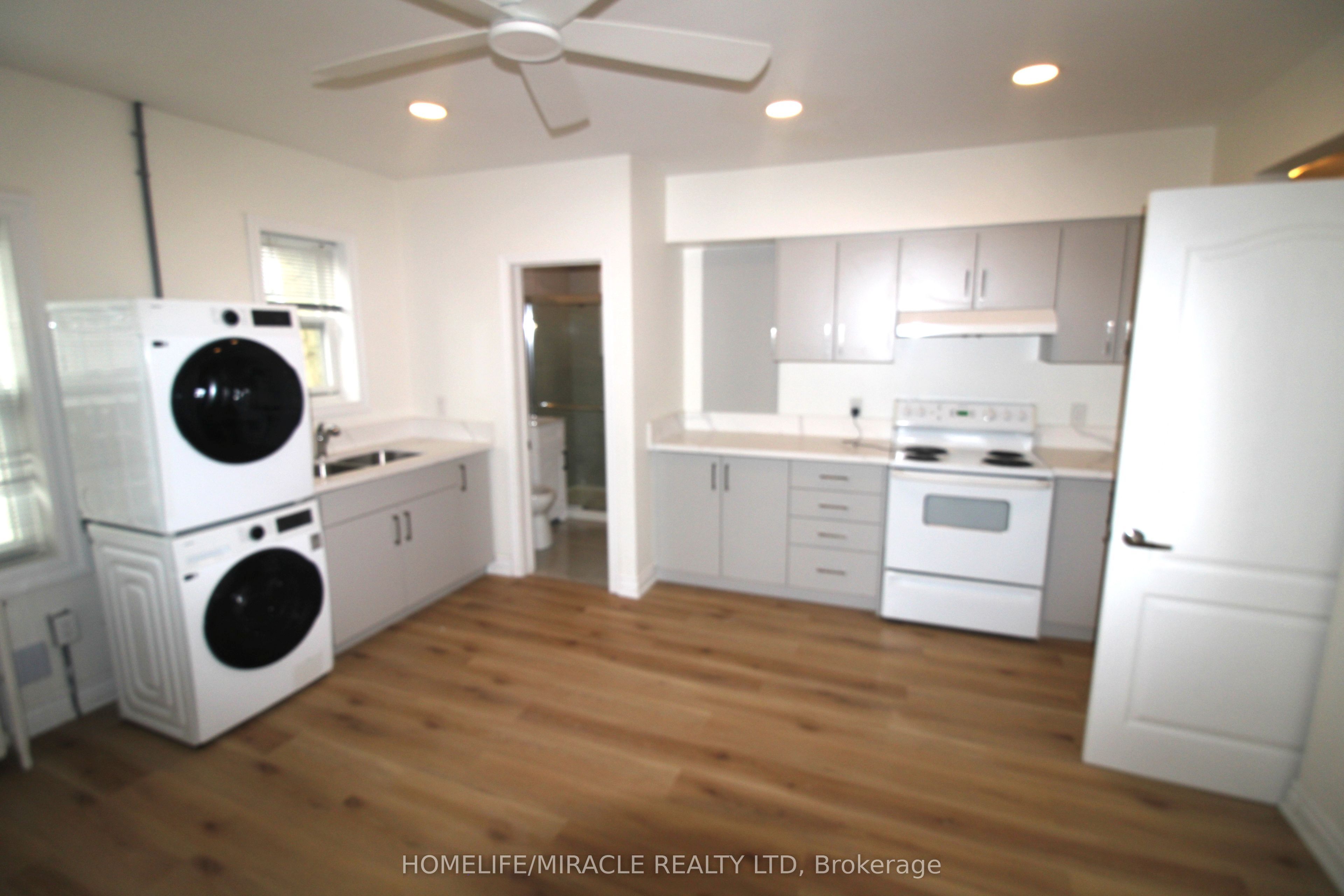 29 Albert Street W Unit A Property Photo 1