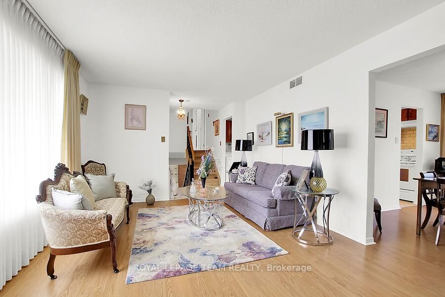 31 Ross Street Property Photo 7