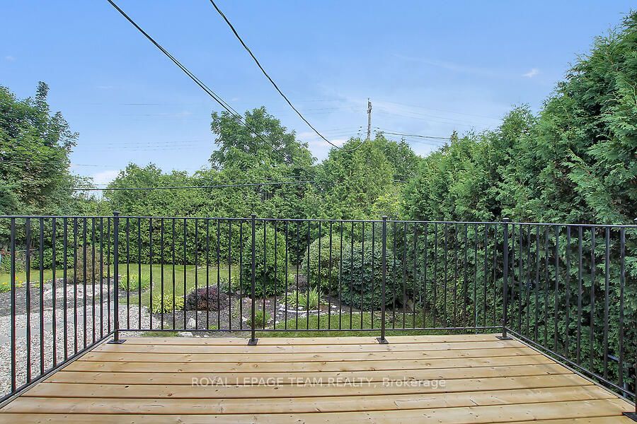 31 Ross Street Property Photo 11