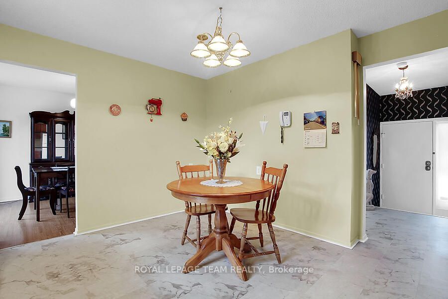 31 Ross Street Property Photo 14