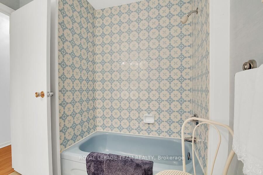 31 Ross Street Property Photo 20