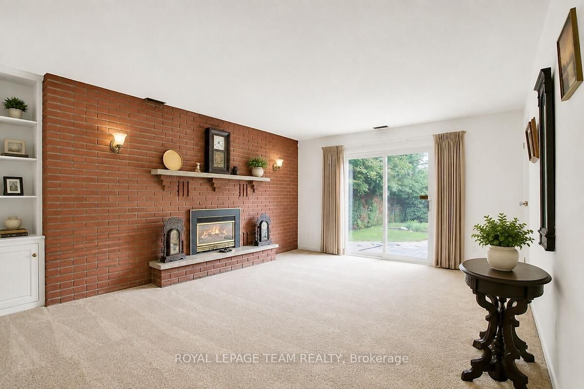 31 Ross Street Property Photo 34