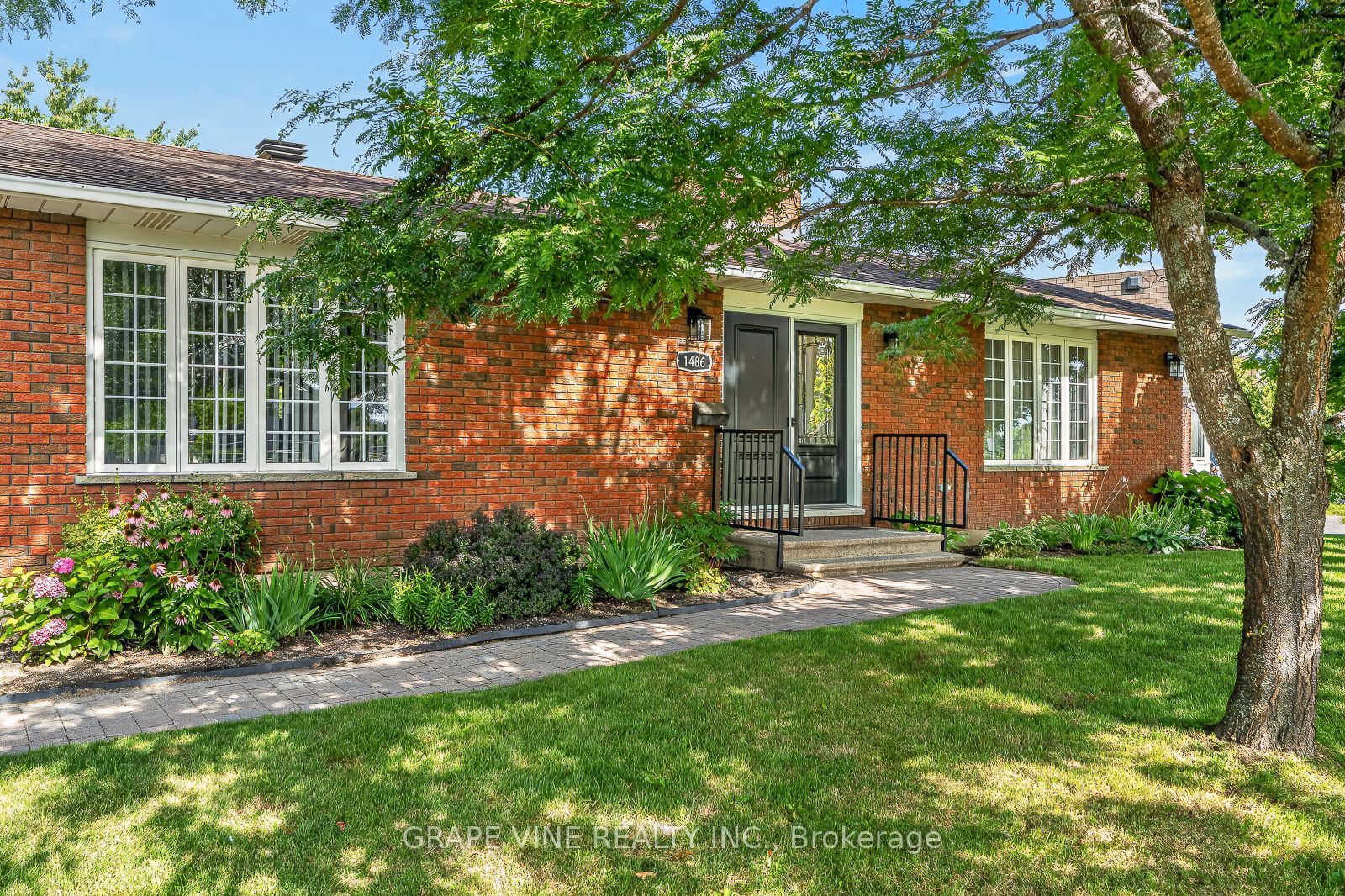 1486 Ridgebrook Drive Property Photo 3