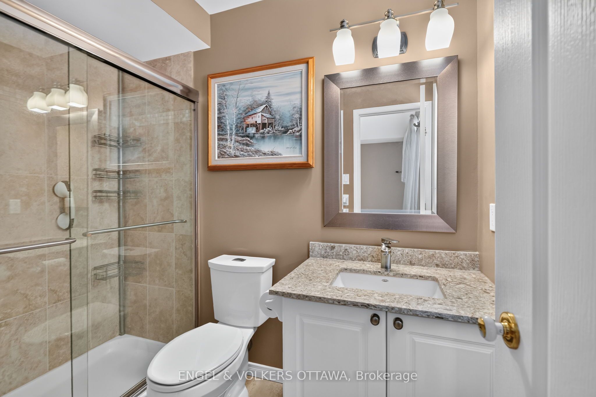 173 Hearst Way Property Photo 18