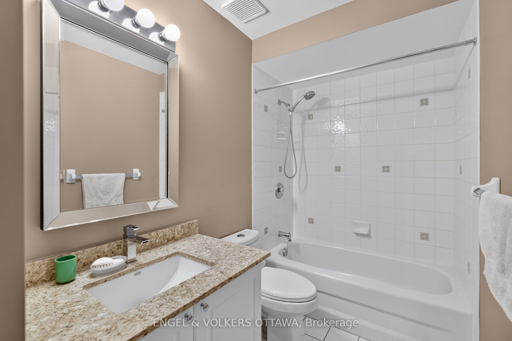 173 Hearst Way Property Photo 21