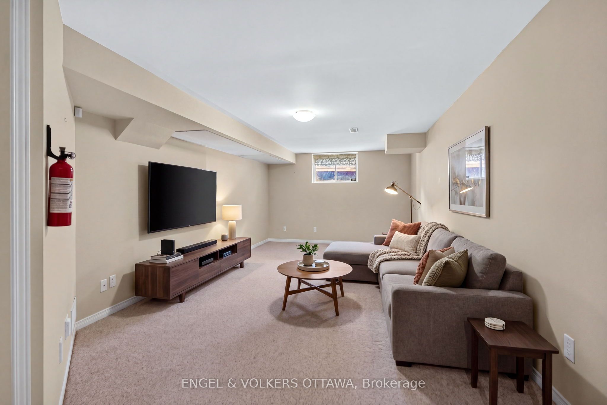 173 Hearst Way Property Photo 22