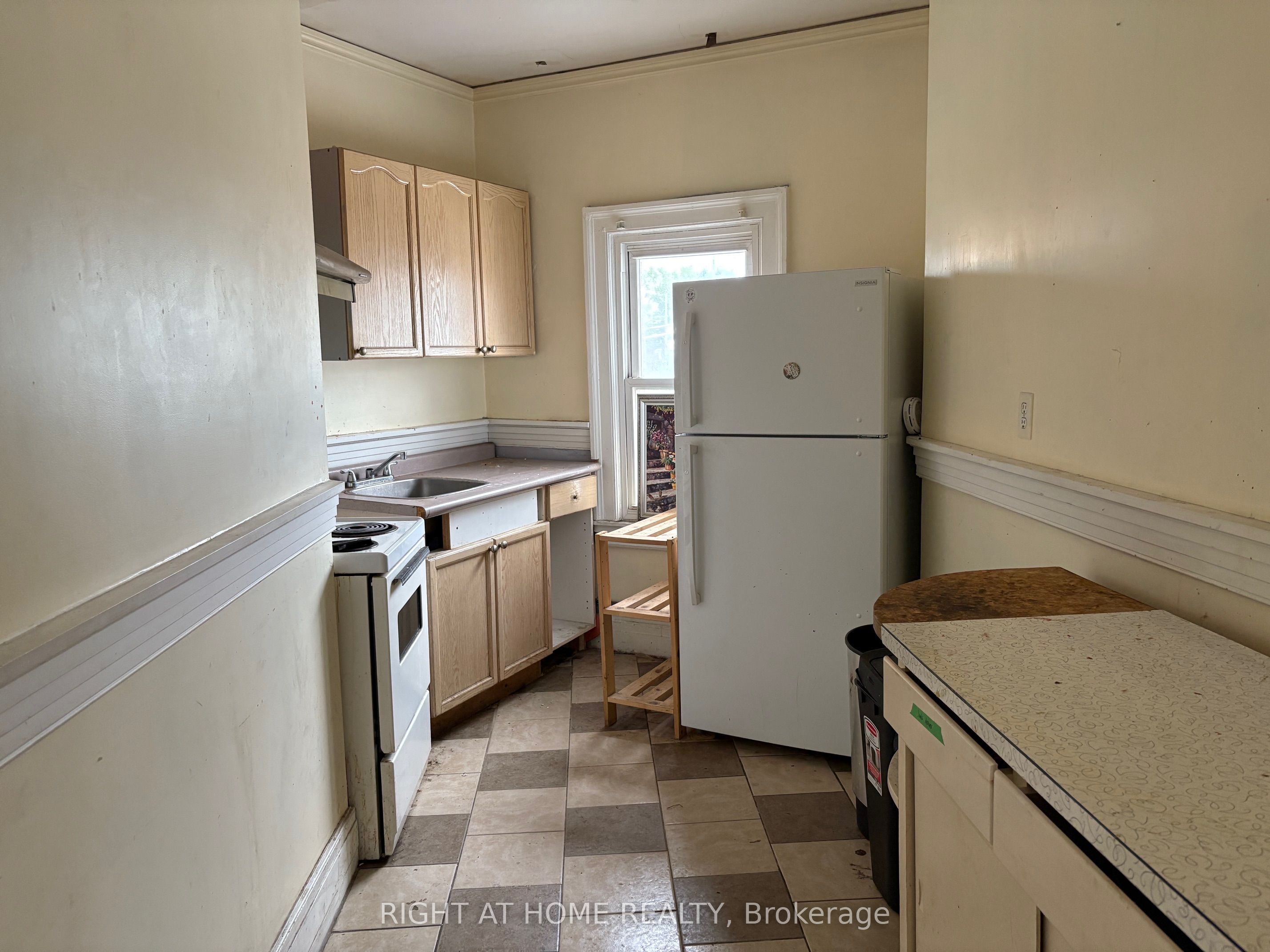 413 Hamilton Road Property Photo 13