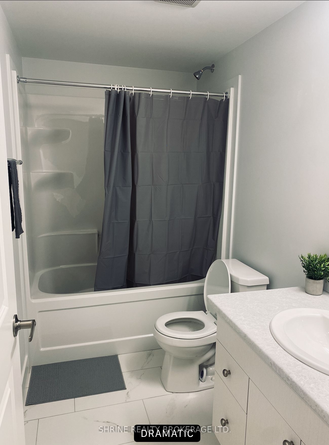 925 Deveron Crescent 34 Property Photo 10
